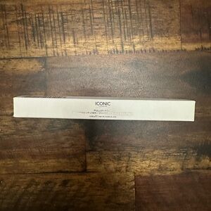 ICONIC London Sculpting Lip Liner in White Packaging